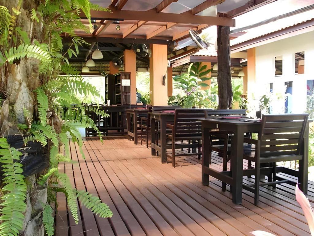 Khaolak Palm Hill Resort Khao Lak Exterior photo