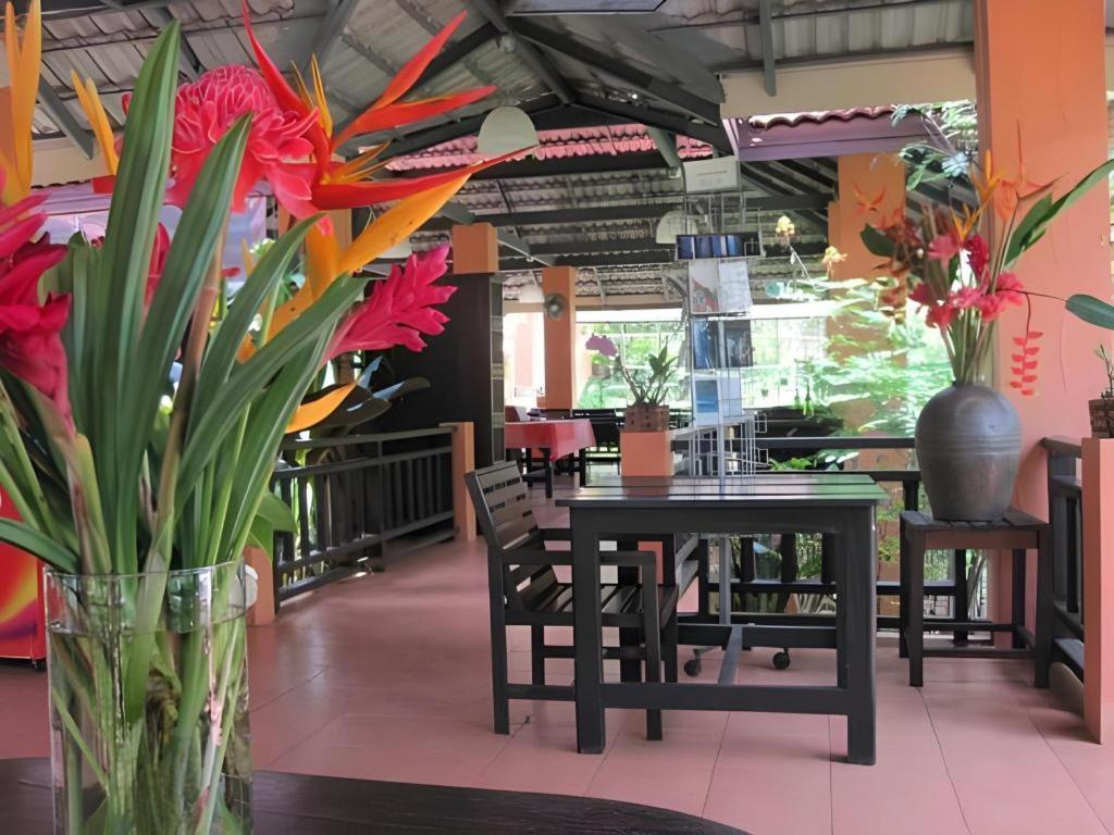 Khaolak Palm Hill Resort Khao Lak Exterior photo