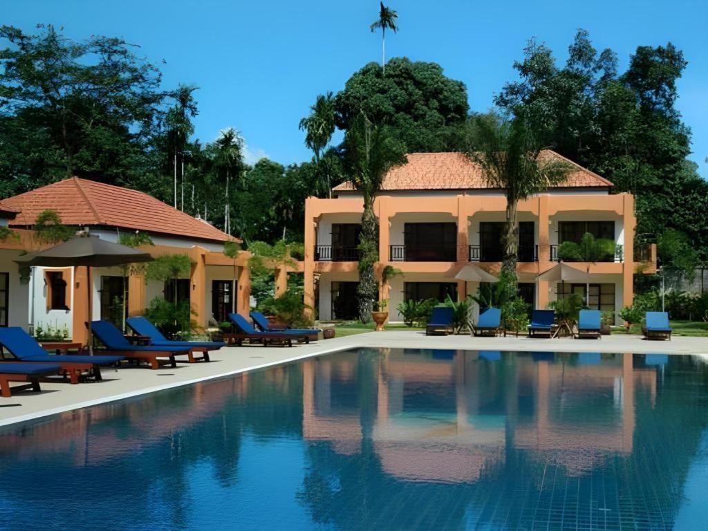 Khaolak Palm Hill Resort Khao Lak Exterior photo